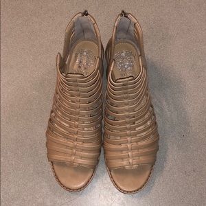 Vince Camuto Raven Nude gladiator sandal sz 6 1/2